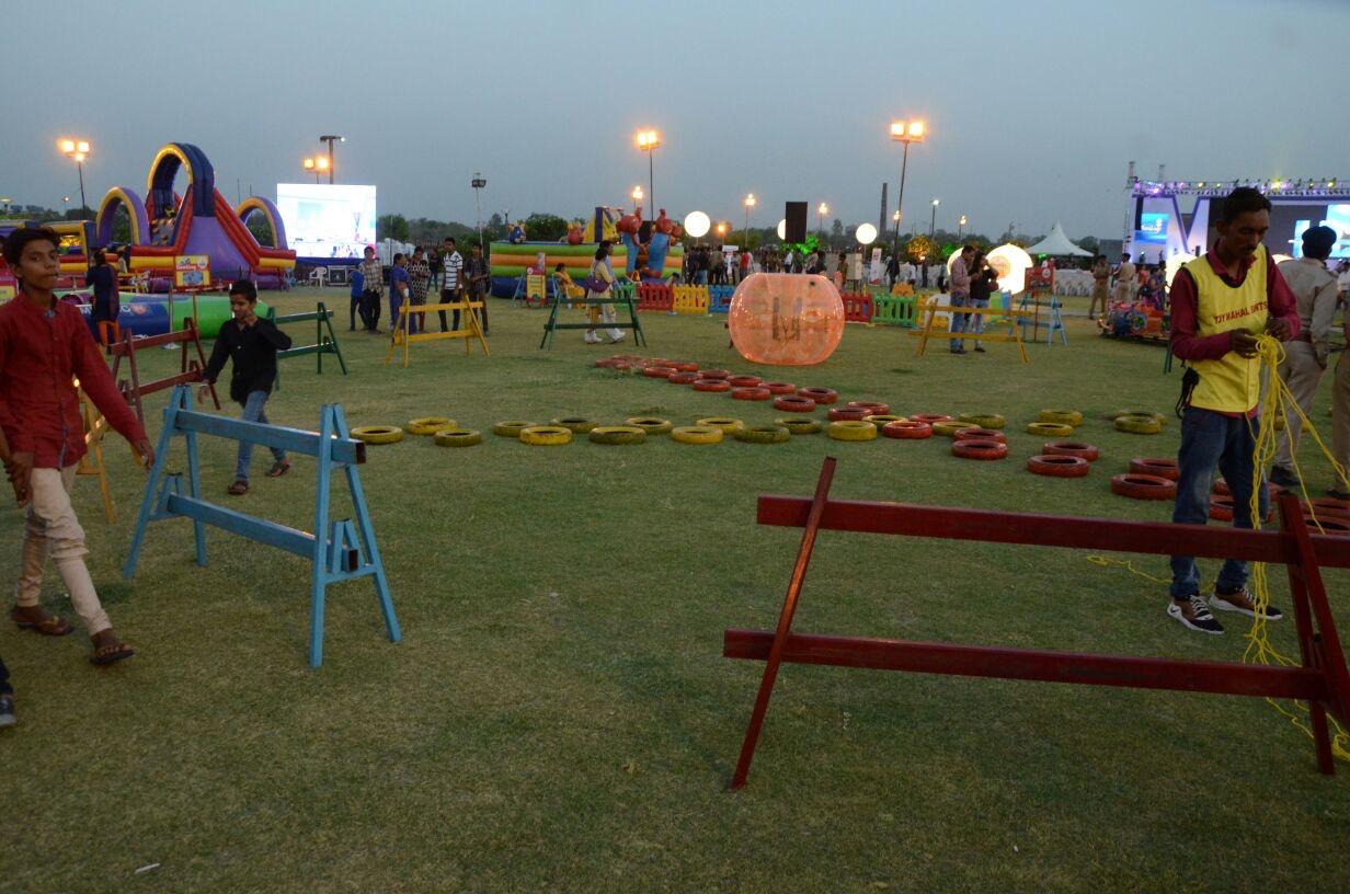 Entertainment event stage performance